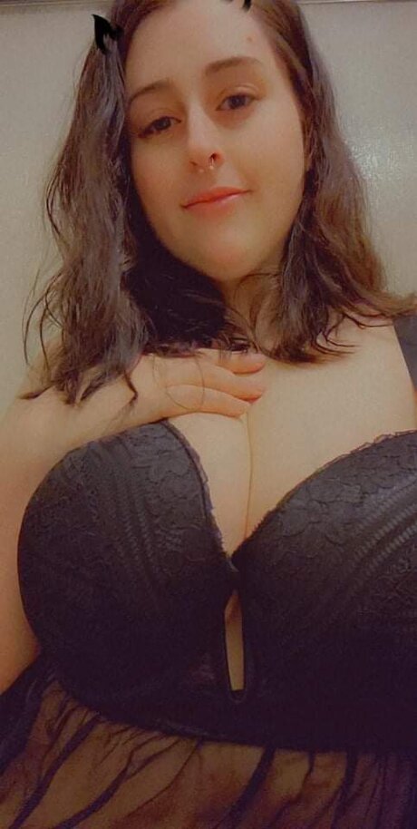 Nacktes geleaktes OnlyFans-Foto von Autumnsfall