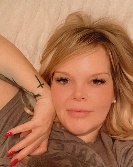 Nacktes geleaktes OnlyFans-Foto von Blondespark