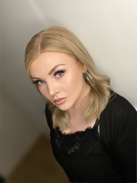 Nacktes geleaktes OnlyFans-Foto von Beauty In Simplicity