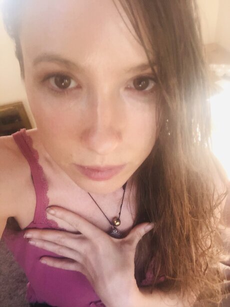 Nacktes geleaktes OnlyFans-Foto von Fractal Dahlia