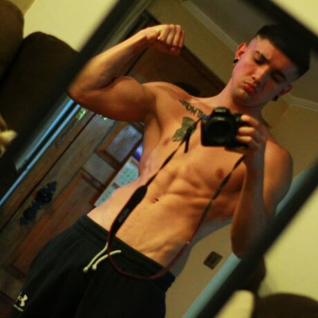 Nacktes geleaktes OnlyFans-Foto von Cesar Moreno