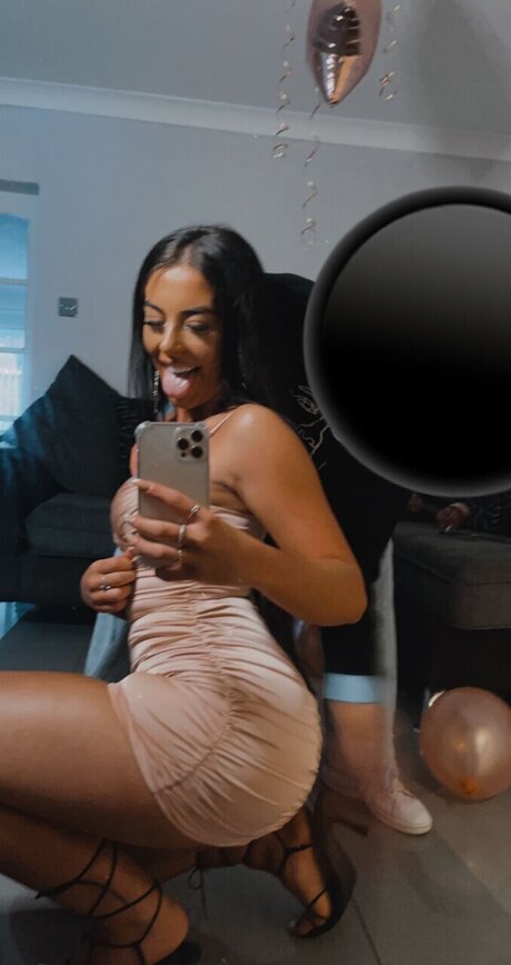 Nacktes geleaktes OnlyFans-Foto von Lretaa