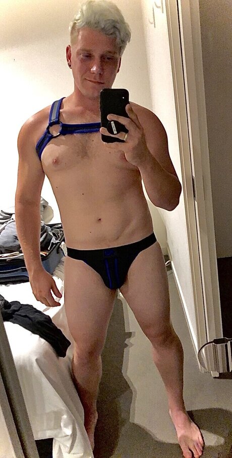 Nacktes geleaktes OnlyFans-Foto von Andrew