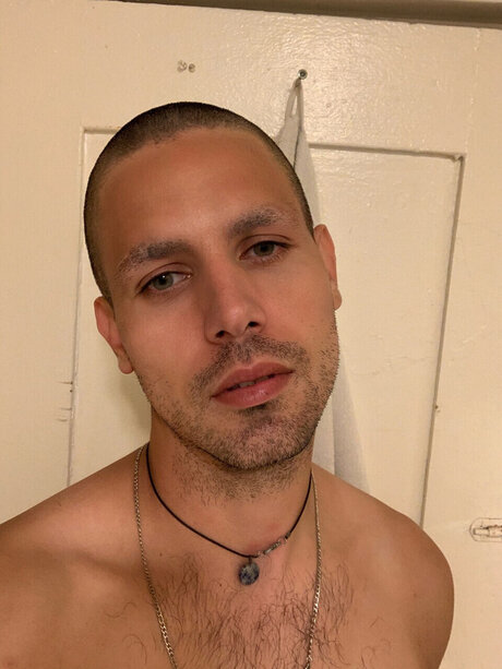 Nacktes geleaktes OnlyFans-Foto von Hollertown