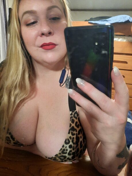Nacktes geleaktes OnlyFans-Foto von Nicole Gallegos