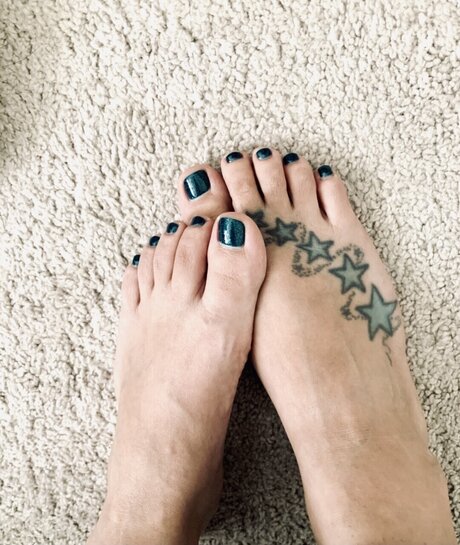 Nacktes geleaktes OnlyFans-Foto von Belle