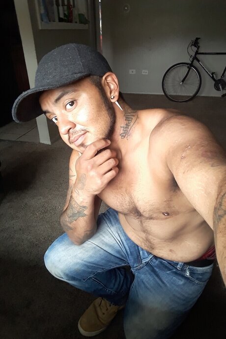 Nacktes geleaktes OnlyFans-Foto von Ftmaj89
