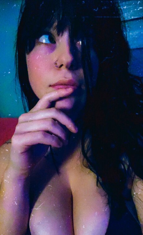 Nacktes geleaktes OnlyFans-Foto von Missy
