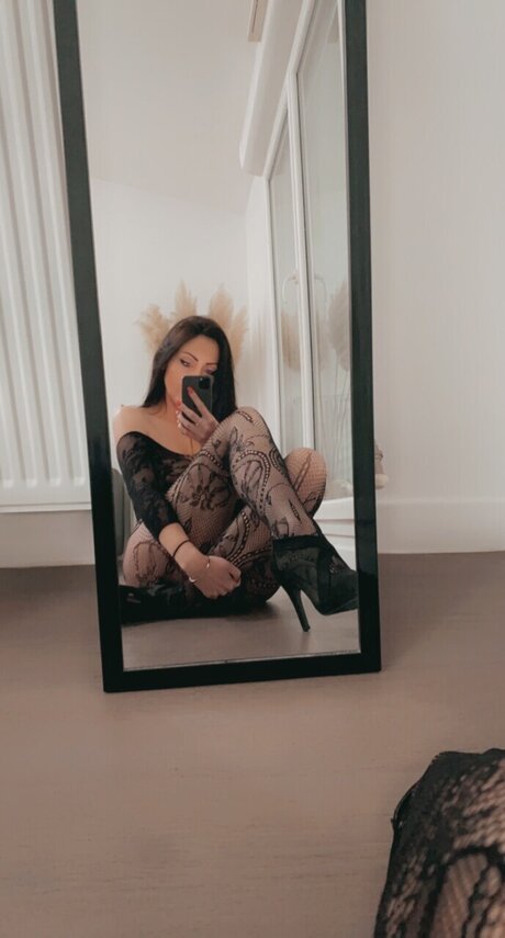 Nacktes geleaktes OnlyFans-Foto von Arya