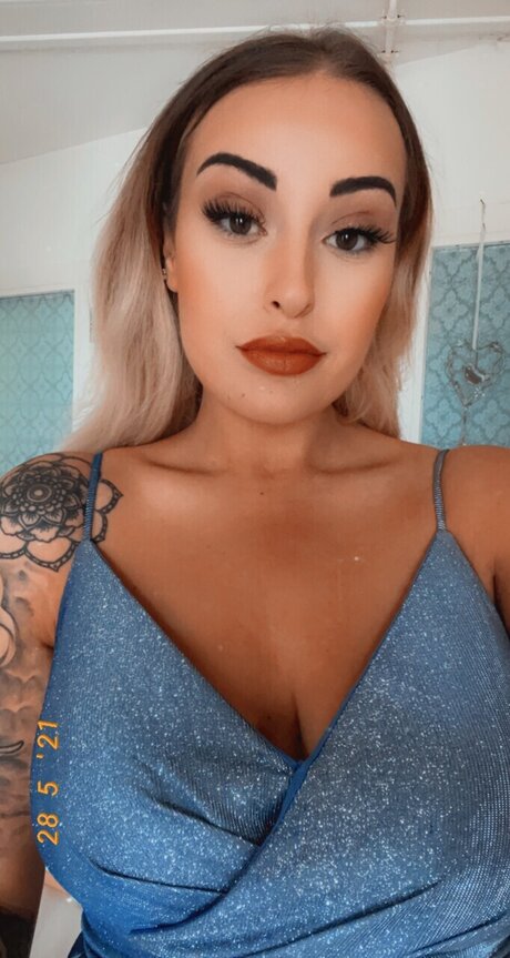 Nacktes geleaktes OnlyFans-Foto von Elea