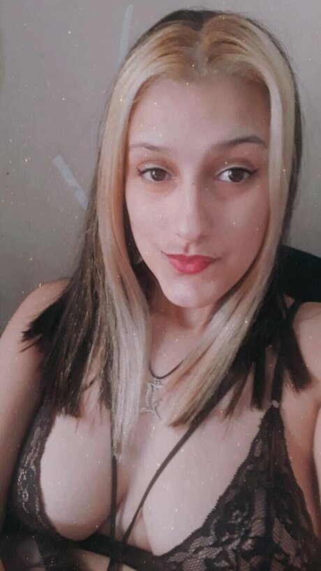 Nacktes geleaktes OnlyFans-Foto von Amanda