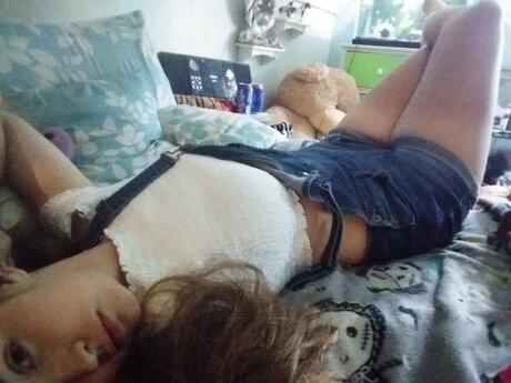 Nacktes geleaktes OnlyFans-Foto von Honeybunny