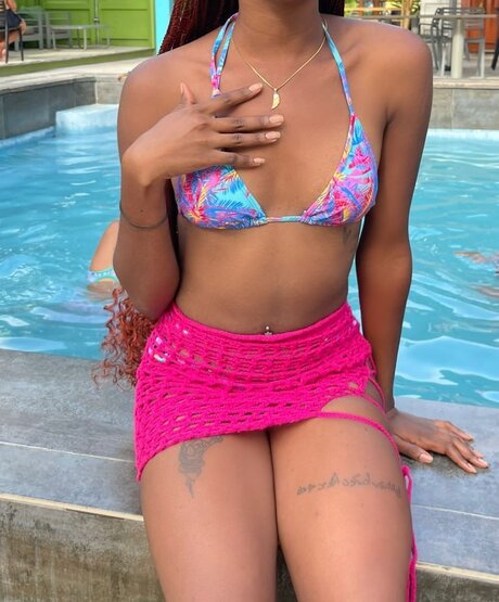Nacktes geleaktes OnlyFans-Foto von Baby Vixen