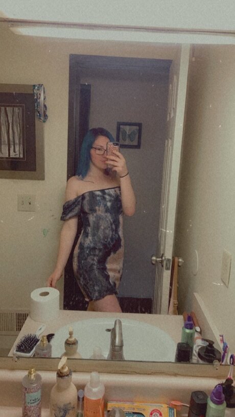 Nacktes geleaktes OnlyFans-Foto von Julybhabie