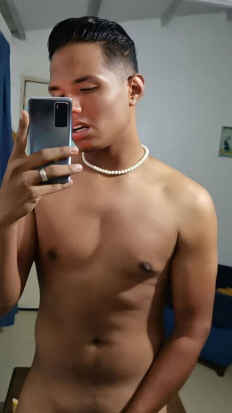 Nacktes geleaktes OnlyFans-Foto von Davidkordan