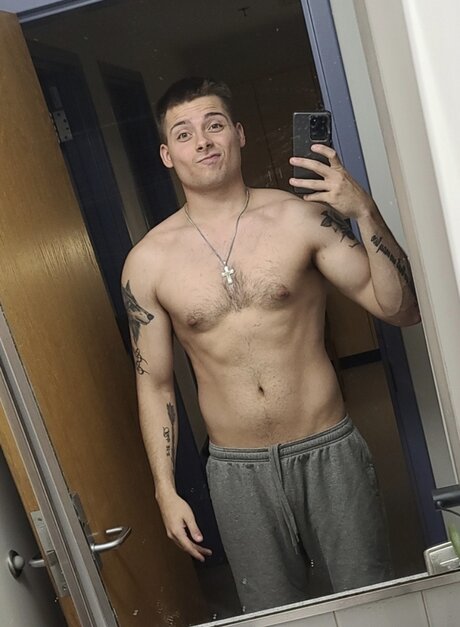 Nacktes geleaktes OnlyFans-Foto von Ricky Dicky