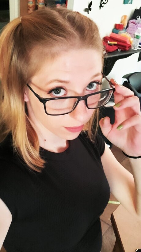 Nacktes geleaktes OnlyFans-Foto von Msm