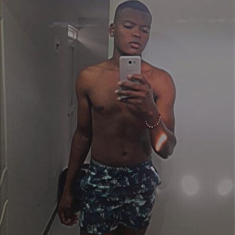 Nacktes geleaktes OnlyFans-Foto von Juan David