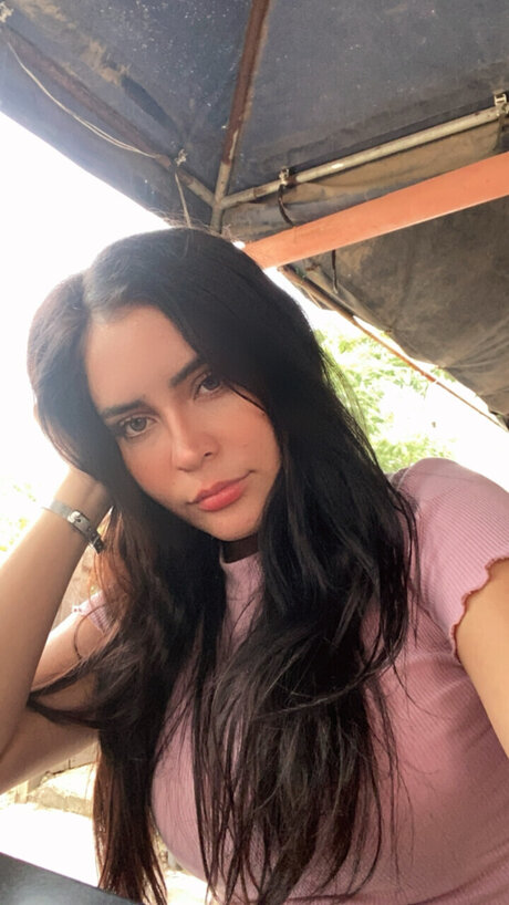Nacktes geleaktes OnlyFans-Foto von Naimi Gards