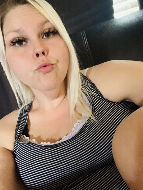 Nacktes geleaktes OnlyFans-Foto von Autumn Nicoleeee
