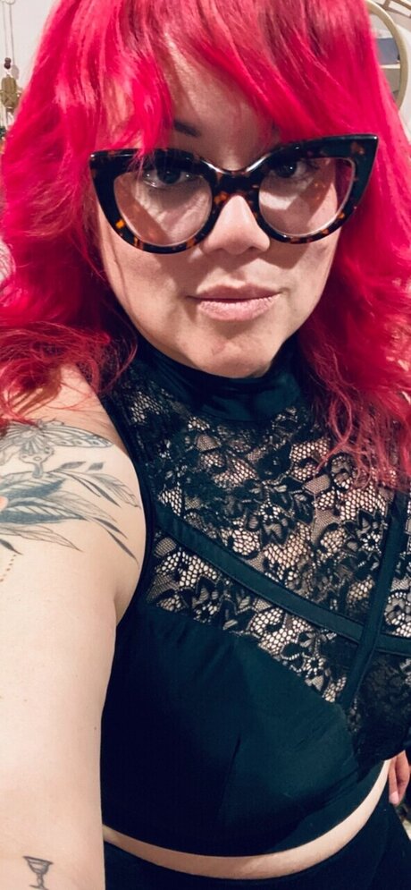 Nacktes geleaktes OnlyFans-Foto von Elena