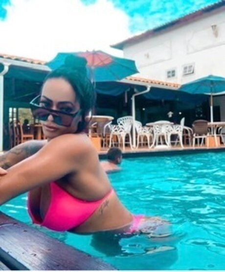 Nacktes geleaktes OnlyFans-Foto von Maviebel