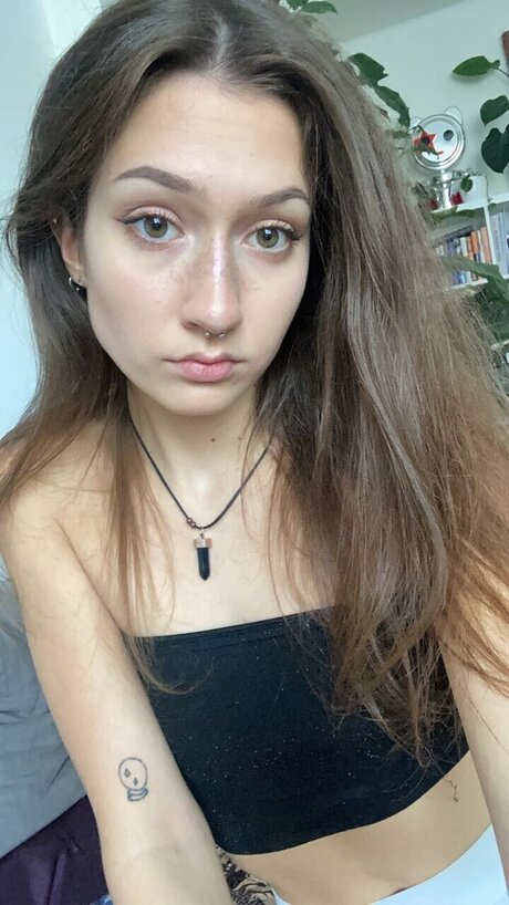 Nacktes geleaktes OnlyFans-Foto von Sinyoursins