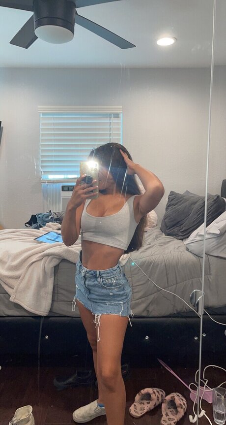 Nacktes geleaktes OnlyFans-Foto von Sydney Ramirez