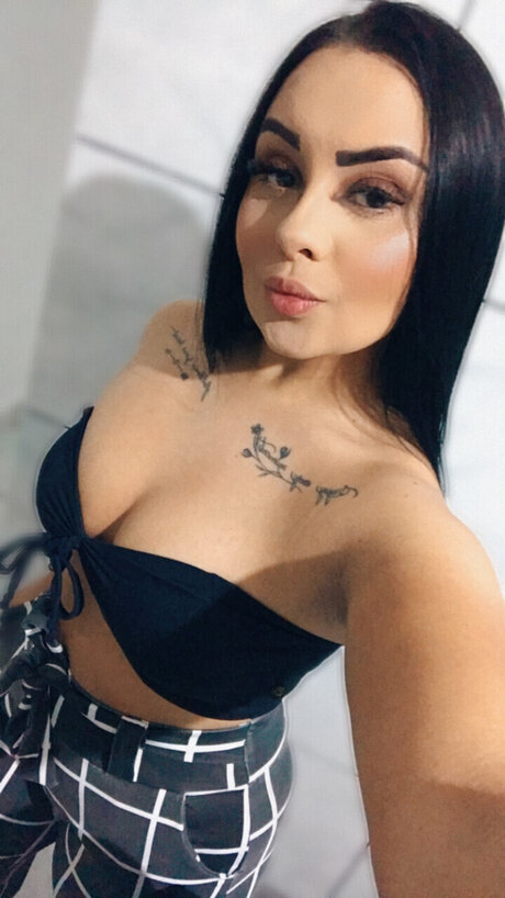 Nacktes geleaktes OnlyFans-Foto von Adriane Chaves