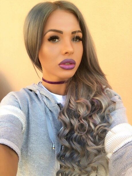 Nacktes geleaktes OnlyFans-Foto von Simona Petrus