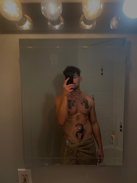 Nacktes geleaktes OnlyFans-Foto von Drflex