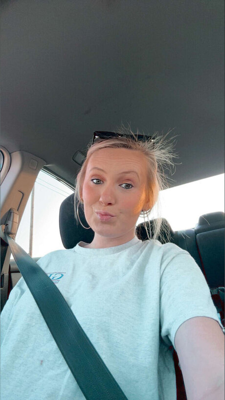 Nacktes geleaktes OnlyFans-Foto von Elisabeth