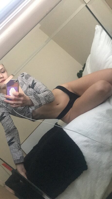 Nacktes geleaktes OnlyFans-Foto von Tina 