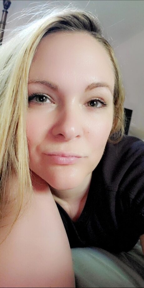 Nacktes geleaktes OnlyFans-Foto von U178796077