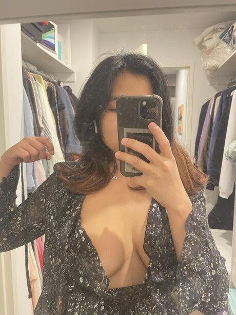 Nacktes geleaktes OnlyFans-Foto von Nora Selviana