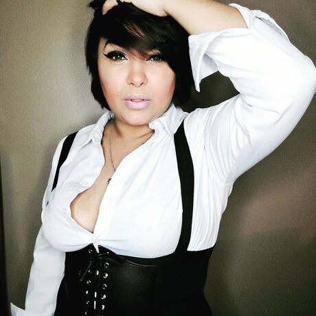 Nacktes geleaktes OnlyFans-Foto von Tiffany Locklear