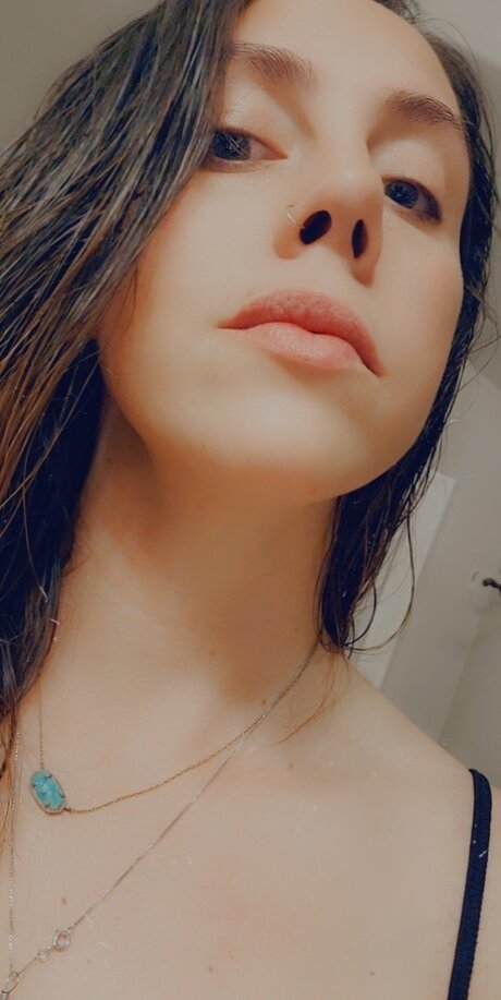 Nacktes geleaktes OnlyFans-Foto von Ashley
