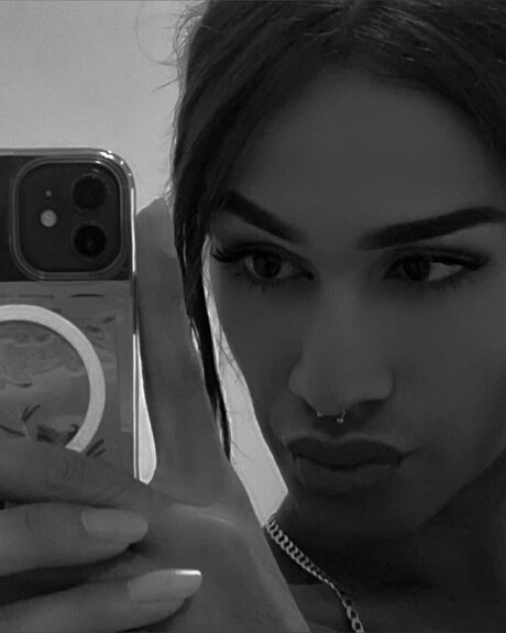 Nacktes geleaktes OnlyFans-Foto von Emeraldtheg3m