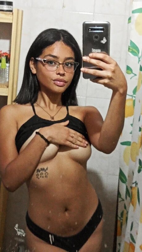 Nacktes geleaktes OnlyFans-Foto von Candela