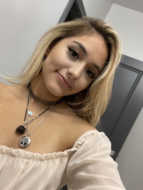 Nacktes geleaktes OnlyFans-Foto von Dayan