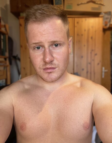 Nacktes geleaktes OnlyFans-Foto von Costa
