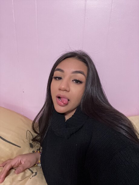 Nacktes geleaktes OnlyFans-Foto von Salleny Cruz