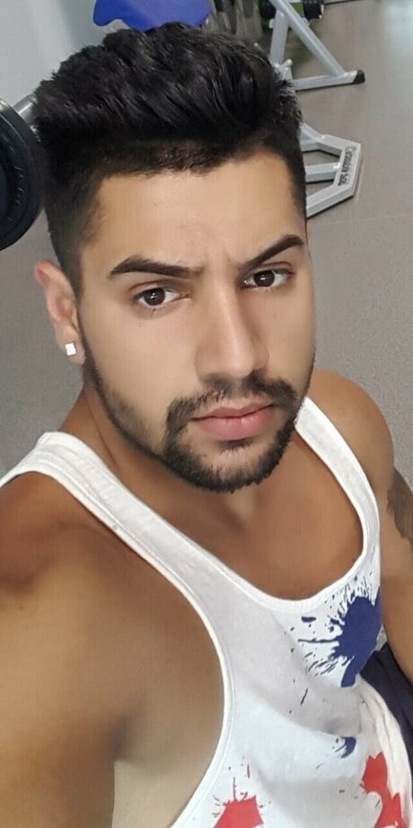 Nacktes geleaktes OnlyFans-Foto von Ayshas Boyfriend