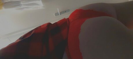 Nacktes geleaktes OnlyFans-Foto von Louuu