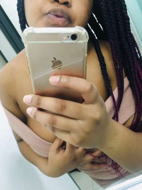 Nacktes geleaktes OnlyFans-Foto von Lihle
