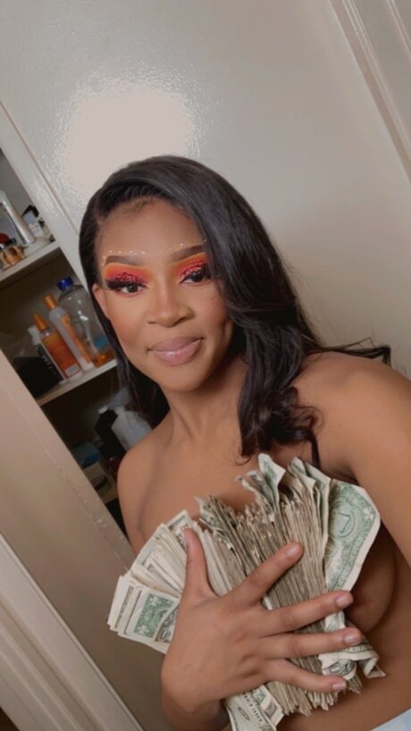 Nacktes geleaktes OnlyFans-Foto von Pretty Golden
