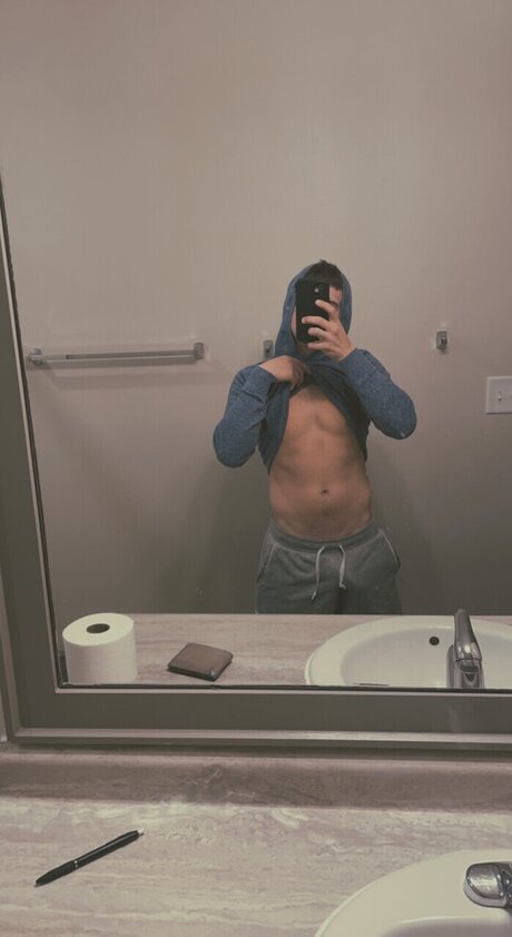 Nacktes geleaktes OnlyFans-Foto von Brooksy