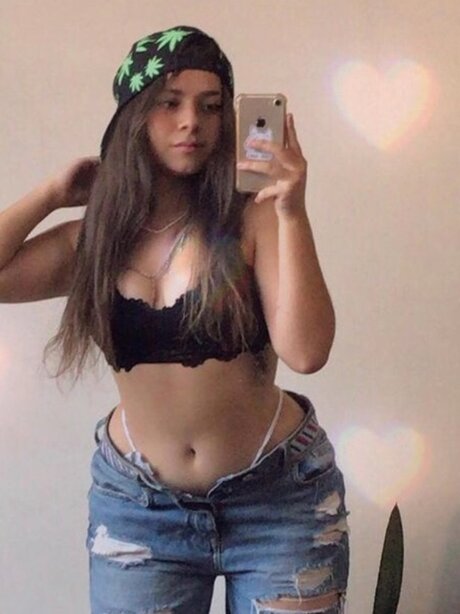 Nacktes geleaktes OnlyFans-Foto von     