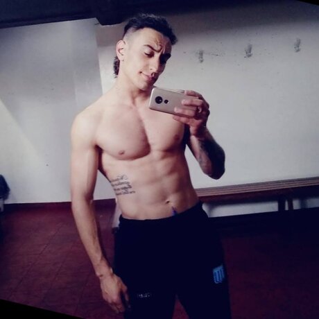 Nacktes geleaktes OnlyFans-Foto von Monster Xxx