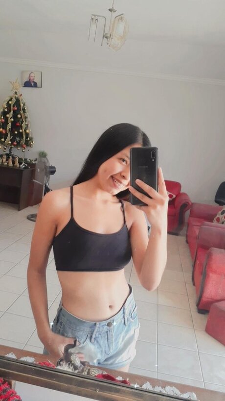 Nacktes geleaktes OnlyFans-Foto von Yolanda Pari